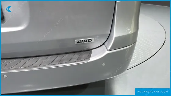 HYUNDAI STAREX 4WD WAGON 11-SEATER