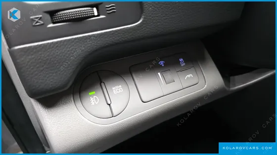 HYUNDAI STAREX 4WD WAGON 11-SEATER