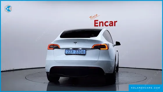 TESLA MODEL Y RWD