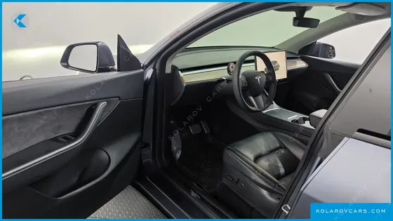 TESLA MODEL Y LONG RANGE AWD