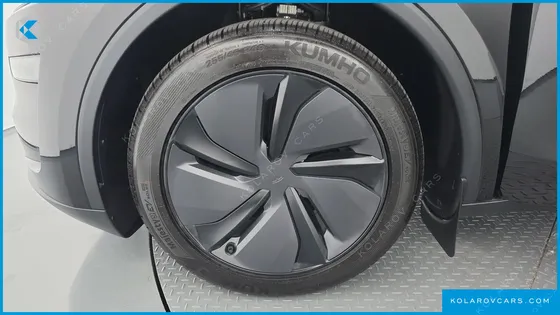 TESLA MODEL Y PREMIUM RWD