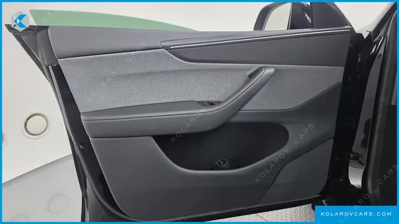 TESLA MODEL Y PREMIUM RWD