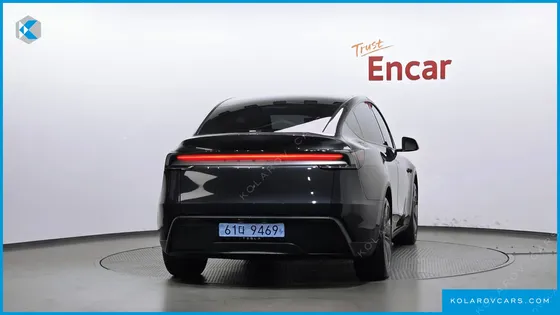 TESLA MODEL Y PREMIUM RWD