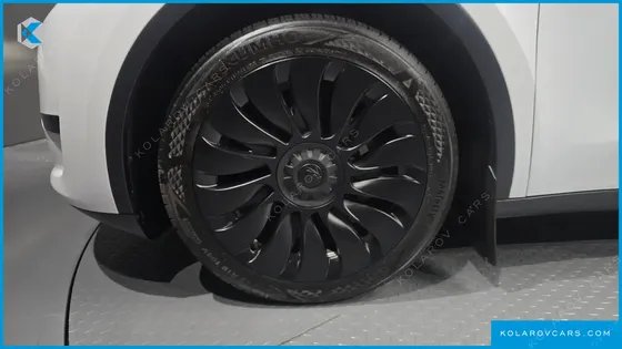 TESLA MODEL Y RWD