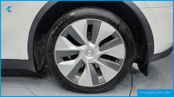 TESLA MODEL Y LONG RANGE AWD