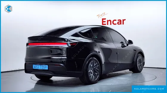 TESLA MODEL Y L LONG RANGE AWD