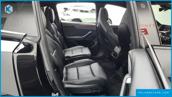 TESLA MODEL Y L LONG RANGE AWD