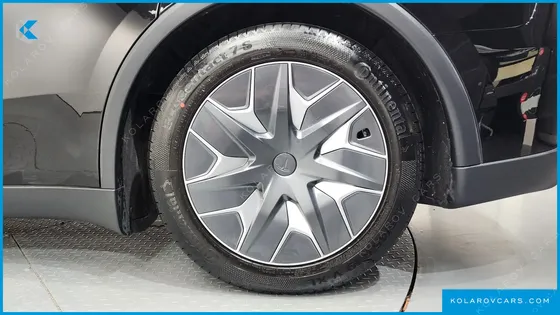 TESLA MODEL Y L LONG RANGE AWD