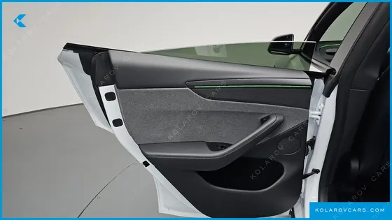 TESLA MODEL Y PREMIUM RWD