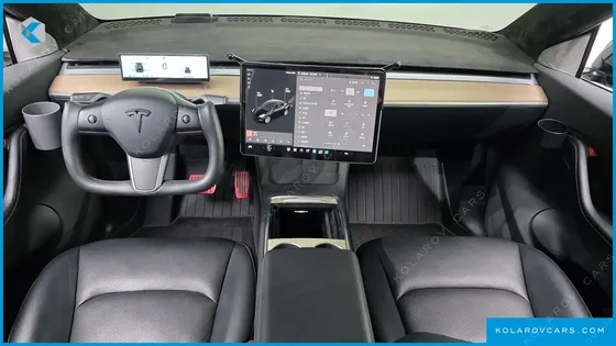 TESLA MODEL Y STANDARD RANGE RWD