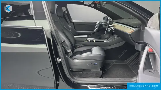 TESLA MODEL Y STANDARD RANGE RWD