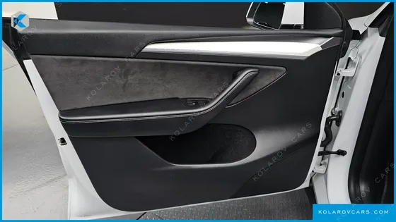 TESLA MODEL Y RWD