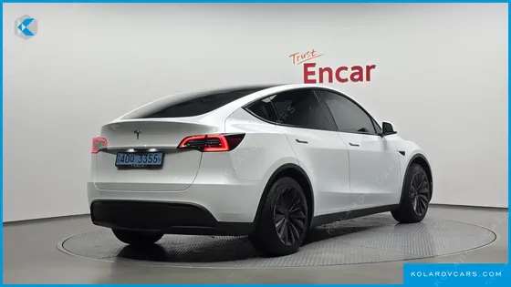 TESLA MODEL Y RWD