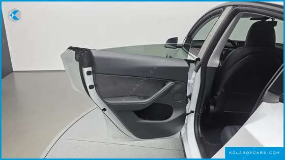 TESLA MODEL Y RWD