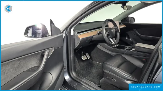 TESLA MODEL Y LONG RANGE AWD