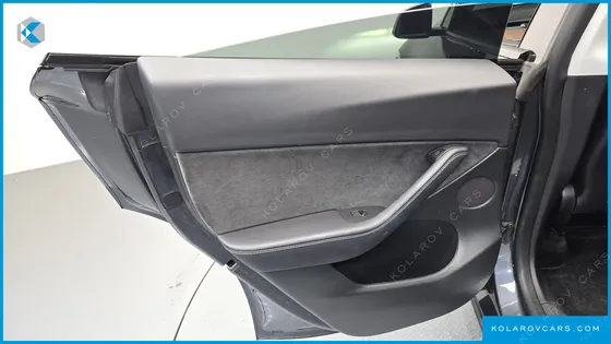 TESLA MODEL Y LONG RANGE AWD