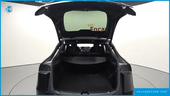TESLA MODEL Y PREMIUM RWD
