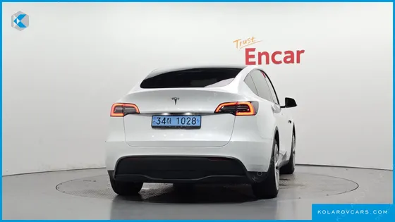 TESLA MODEL Y RWD