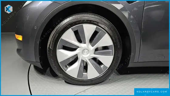 TESLA MODEL Y LONG RANGE AWD