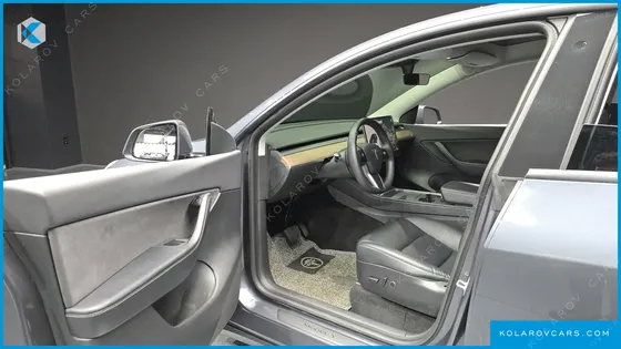 TESLA MODEL Y LONG RANGE AWD