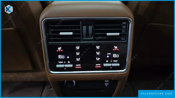 PORSCHE CAYENNE 3.0 COUPE PLATINUM EDITION