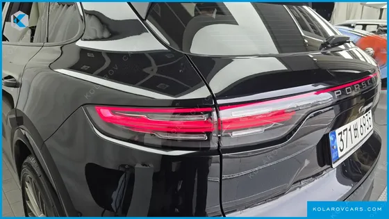 PORSCHE CAYENNE 3.0 PLATINUM EDITION