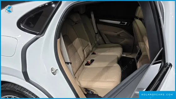 PORSCHE CAYENNE 3.0 COUPE PLATINUM EDITION