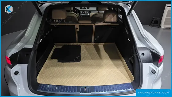 PORSCHE CAYENNE 3.0 COUPE PLATINUM EDITION