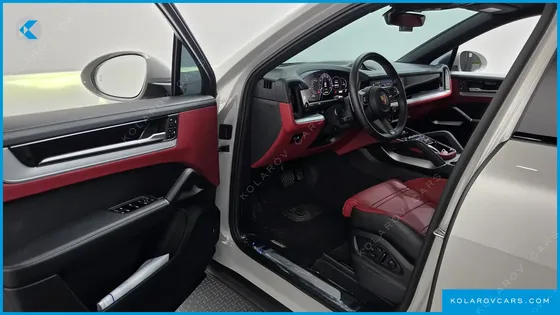 PORSCHE CAYENNE 3.0 E-HYBRID COUPE