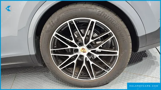 PORSCHE CAYENNE 3.0 COUPE