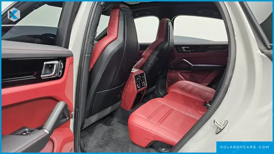 PORSCHE CAYENNE 3.0 COUPE