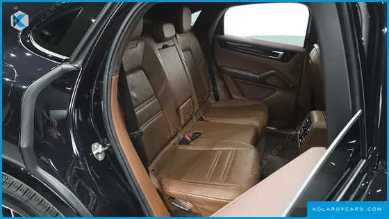 PORSCHE CAYENNE 3.0 COUPE