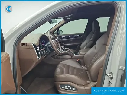 PORSCHE CAYENNE 3.0