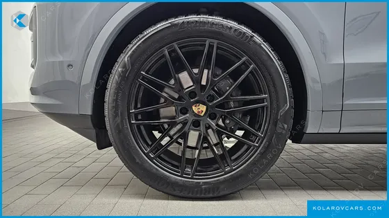PORSCHE CAYENNE 3.0 COUPE