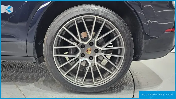 PORSCHE CAYENNE 3.0