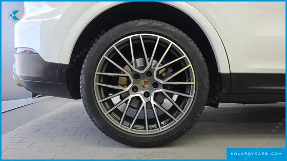PORSCHE CAYENNE 3.0