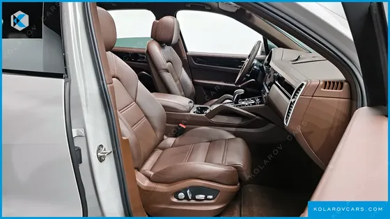 PORSCHE CAYENNE 3.0