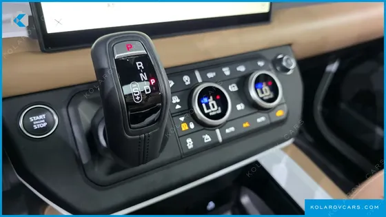 LAND ROVER DEFENDER 110 P300 X-DYNAMIC SE