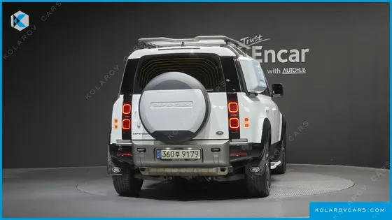 LAND ROVER DEFENDER 110 P300 X-DYNAMIC SE