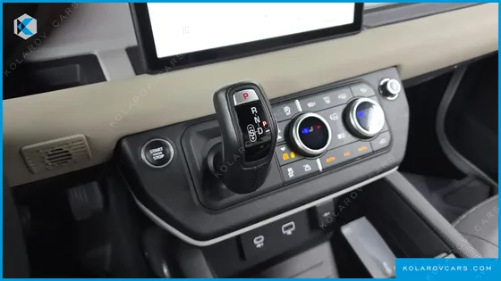 LAND ROVER DEFENDER 110 P300 X-DYNAMIC SE