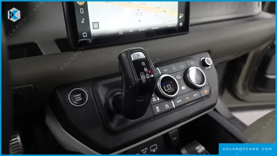 LAND ROVER DEFENDER 110 D240 SE