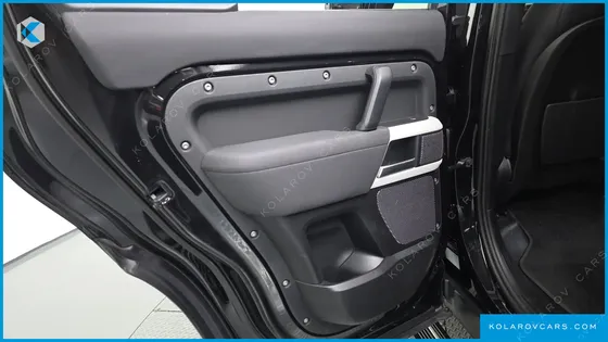 LAND ROVER DEFENDER 110 D240 SE