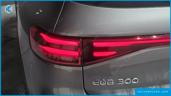 MERCEDES EQB EQB300 4MATIC AMG LINE