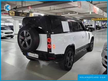 LAND ROVER DEFENDER 110 P300 X-DYNAMIC SE