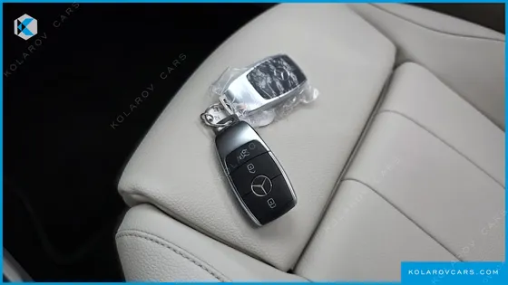 MERCEDES EQB EQB300 4MATIC PROGRESSIVE
