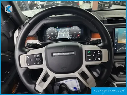 LAND ROVER DEFENDER 110 P300 X-DYNAMIC SE