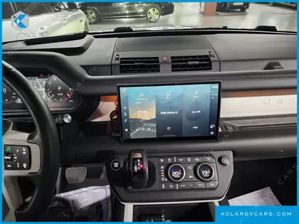 LAND ROVER DEFENDER 110 P300 X-DYNAMIC SE
