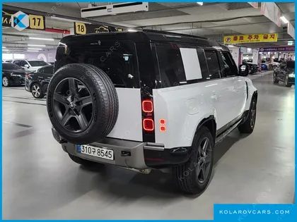 LAND ROVER DEFENDER 110 P300 X-DYNAMIC SE