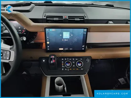 LAND ROVER DEFENDER 110 P300 X-DYNAMIC SE