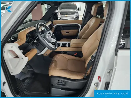 LAND ROVER DEFENDER 110 P300 X-DYNAMIC SE